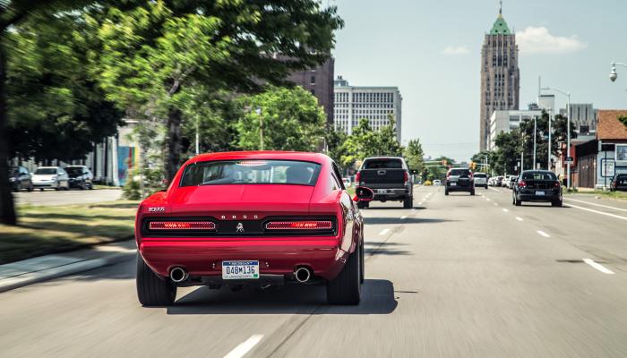 Cтарый Mustang по новому Equus Bass 770 Cтарый Mustang по новому Equus Bass 770
