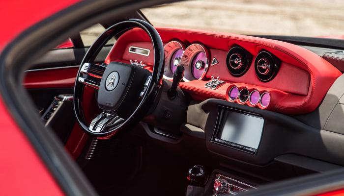 Cтарый Mustang по новому Equus Bass 770 Cтарый Mustang по новому Equus Bass 770