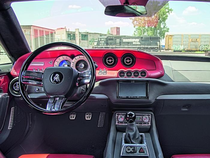 Cтарый Mustang по новому Equus Bass 770 Cтарый Mustang по новому Equus Bass 770