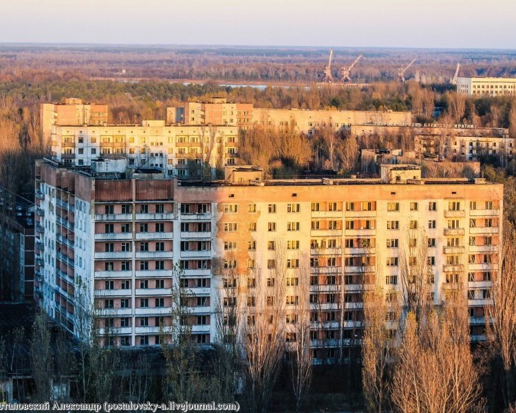 Припять с высоты 16 этажа Припять с высоты 16 этажа