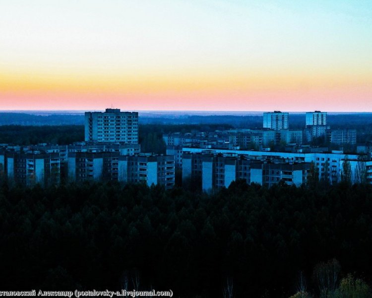 Припять с высоты 16 этажа Припять с высоты 16 этажа