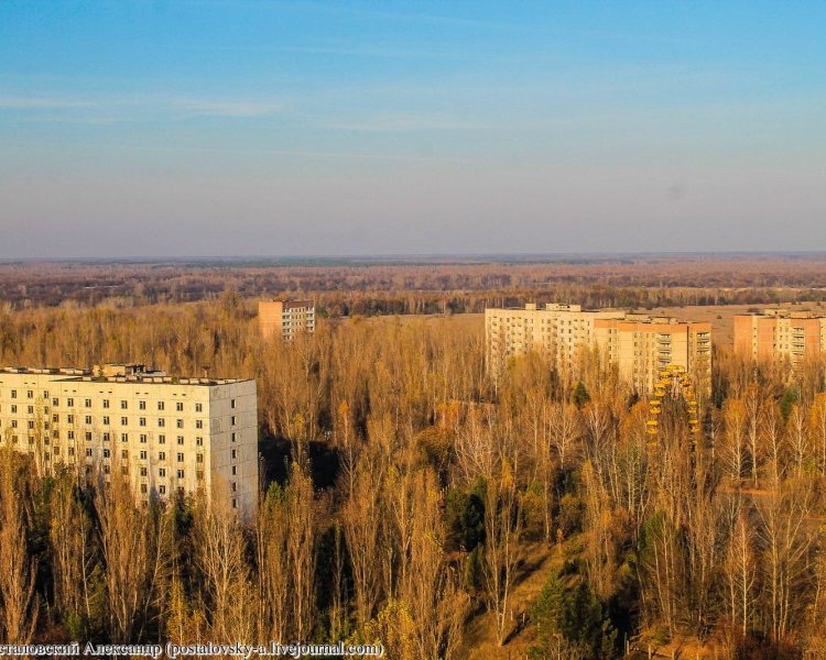 Припять с высоты 16 этажа Припять с высоты 16 этажа
