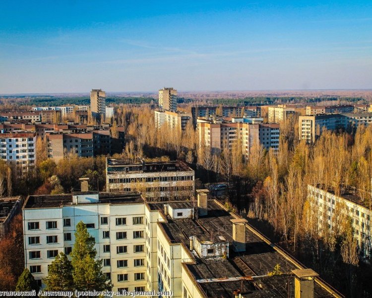 Припять с высоты 16 этажа Припять с высоты 16 этажа