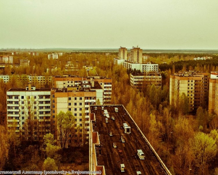 Припять с высоты 16 этажа Припять с высоты 16 этажа