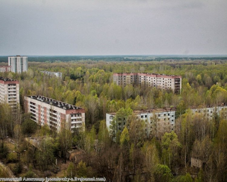 Припять с высоты 16 этажа Припять с высоты 16 этажа