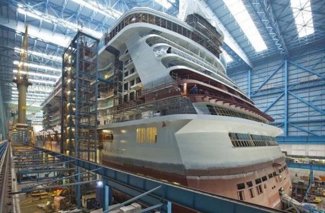 Строительство круизного лайнера на норвежской верфи Строительство круизного лайнера на норвежской верфи