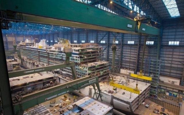 Строительство круизного лайнера на норвежской верфи Строительство круизного лайнера на норвежской верфи