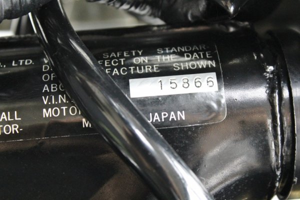 Капсула времени: новый роторный мотоцикл Suzuki RE5 1976-го года. Капсула времени: новый роторный мотоцикл Suzuki RE5 1976-го года.
