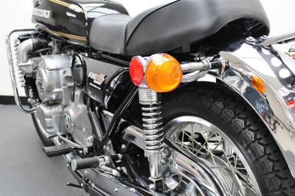 Капсула времени: новый роторный мотоцикл Suzuki RE5 1976-го года. Капсула времени: новый роторный мотоцикл Suzuki RE5 1976-го года.