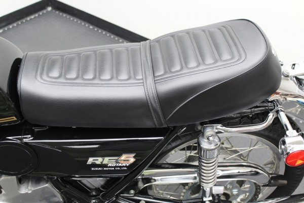 Капсула времени: новый роторный мотоцикл Suzuki RE5 1976-го года. Капсула времени: новый роторный мотоцикл Suzuki RE5 1976-го года.