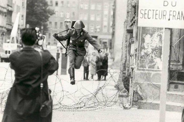 13 фотографий, за которыми стоит история столетия 13 фотографий, за которыми стоит история столетия