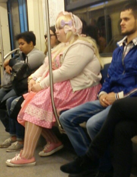 Модные люди в метро: осторожно, здесь может быть ваша фотография! Модные люди в метро: осторожно, здесь может быть ваша фотография!