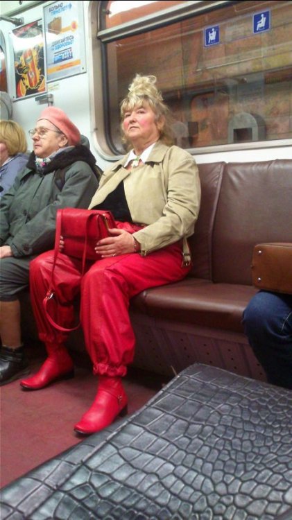 Модные люди в метро: осторожно, здесь может быть ваша фотография! Модные люди в метро: осторожно, здесь может быть ваша фотография!