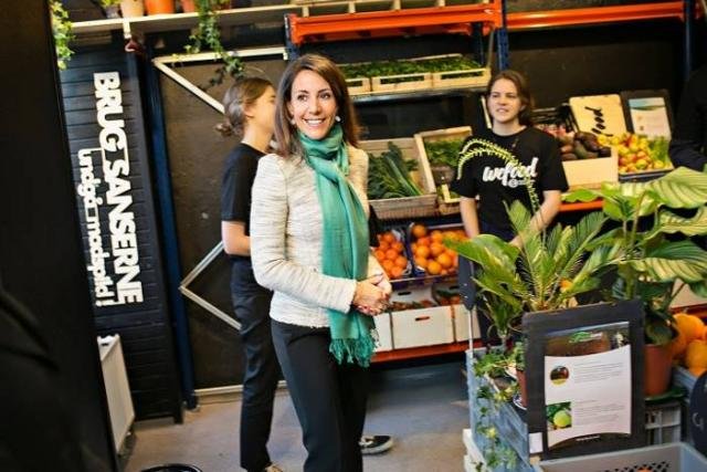 В Дании открылся первый супермаркет по продаже продуктов с истекающим сроком реализации В Дании открылся первый супермаркет по продаже продуктов с истекающим сроком реализации