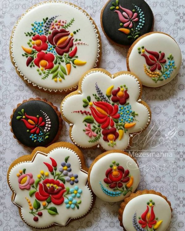 Впечатляющие рисунки на печенье Впечатляющие рисунки на печенье