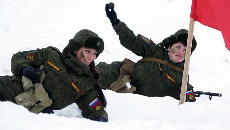 Всероссийский конкурс красоты среди женщин-военнослужащих «Макияж под камуфляж» Всероссийский конкурс красоты среди женщин-военнослужащих «Макияж под камуфляж»