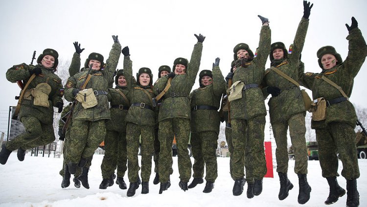 Всероссийский конкурс красоты среди женщин-военнослужащих «Макияж под камуфляж» Всероссийский конкурс красоты среди женщин-военнослужащих «Макияж под камуфляж»