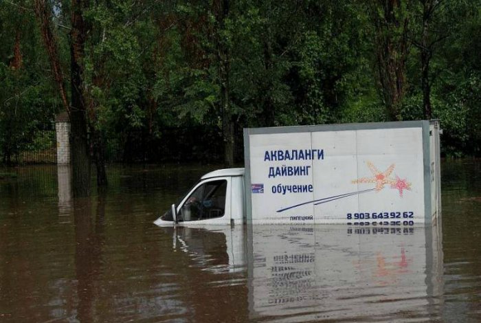 Пришла весна — доставай сапоги, а кое-где и лодку! Пришла весна — доставай сапоги, а кое-где и лодку!