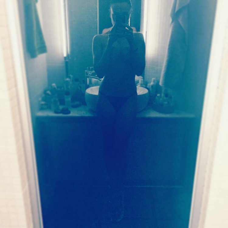Солистка группы NikitA обнажилась в Instagram Солистка группы NikitA обнажилась в Instagram