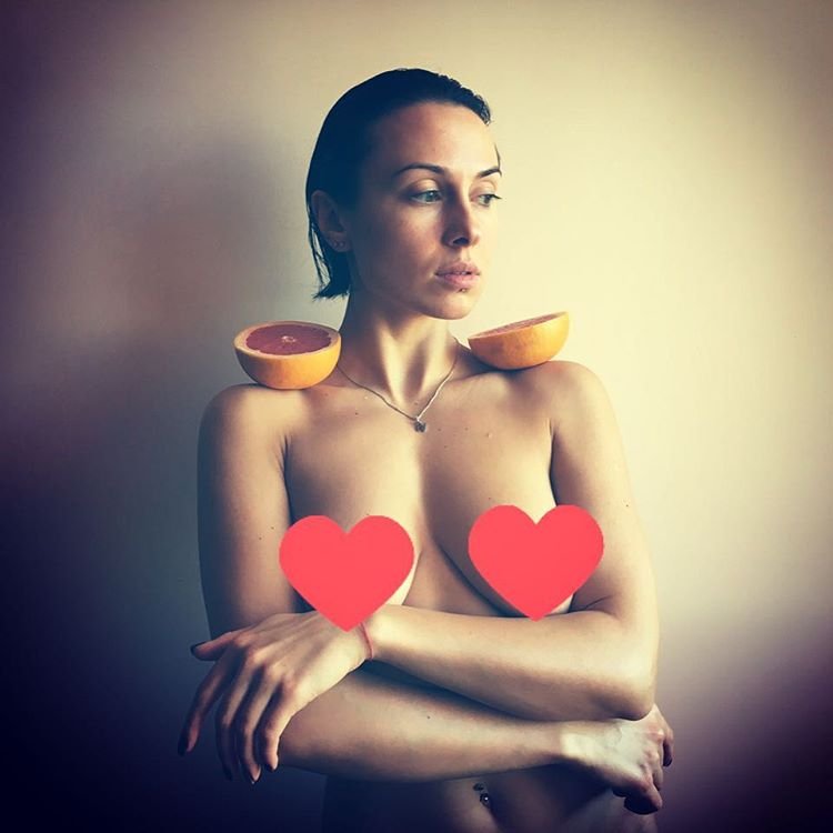 Солистка группы NikitA обнажилась в Instagram Солистка группы NikitA обнажилась в Instagram
