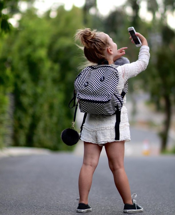 5-летняя звезда Instagram 5-летняя звезда Instagram