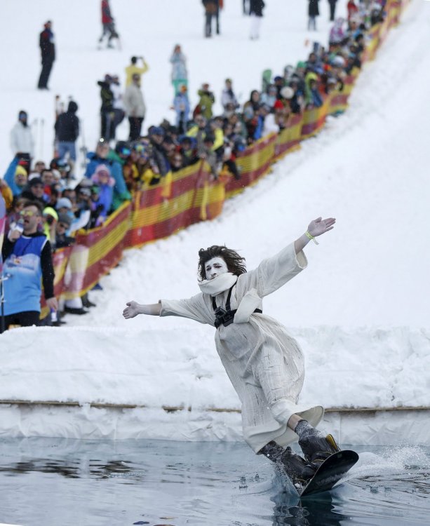 Red Bull Jump and Freeze Competition в Грузии Red Bull Jump and Freeze Competition в Грузии