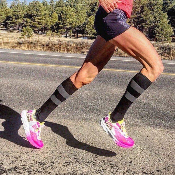Спортсменка стала жертвой осуждений из-за растяжек на животе Спортсменка стала жертвой осуждений из-за растяжек на животе
