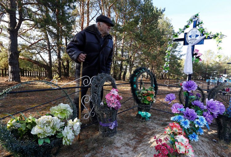 90-летний долгожитель Чернобыльской зоны 90-летний долгожитель Чернобыльской зоны