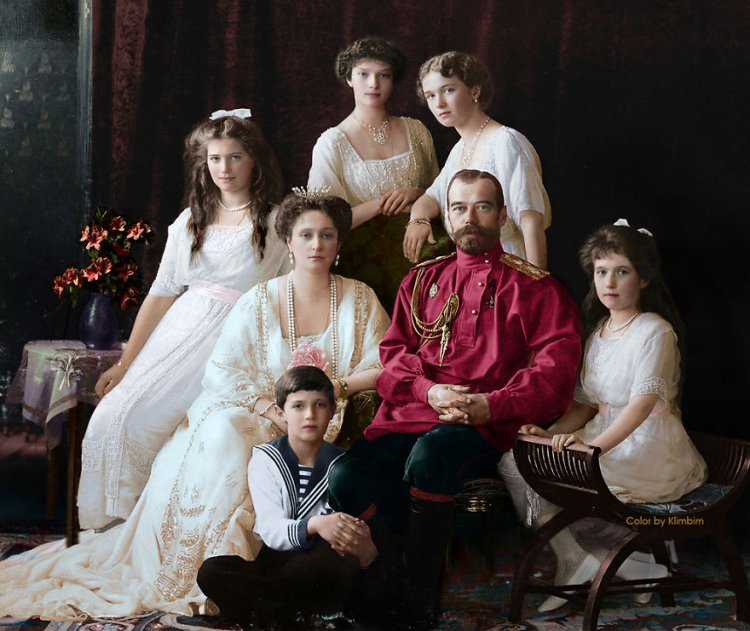 Раскрашенные исторические фотографии о русских людях (1900-1965) Раскрашенные исторические фотографии о русских людях (1900-1965)