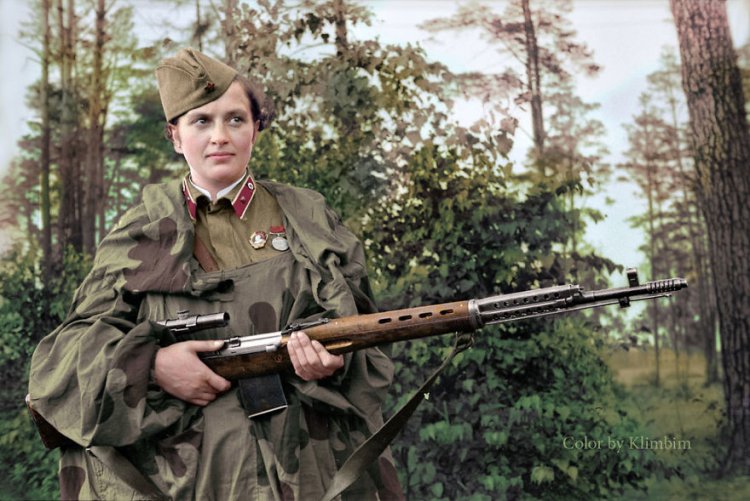 Раскрашенные исторические фотографии о русских людях (1900-1965) Раскрашенные исторические фотографии о русских людях (1900-1965)
