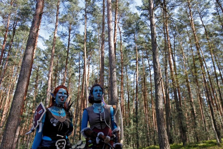 Поклонники “World of Warcraft” собрались в чешском лесу Поклонники “World of Warcraft” собрались в чешском лесу