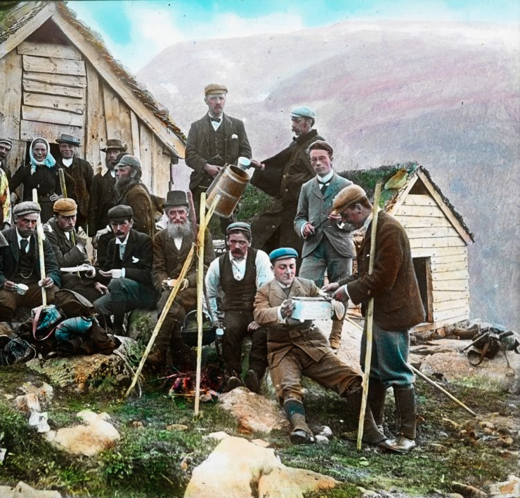 Разукрашенные вручную фотографии Норвегии 1900 года Разукрашенные вручную фотографии Норвегии 1900 года
