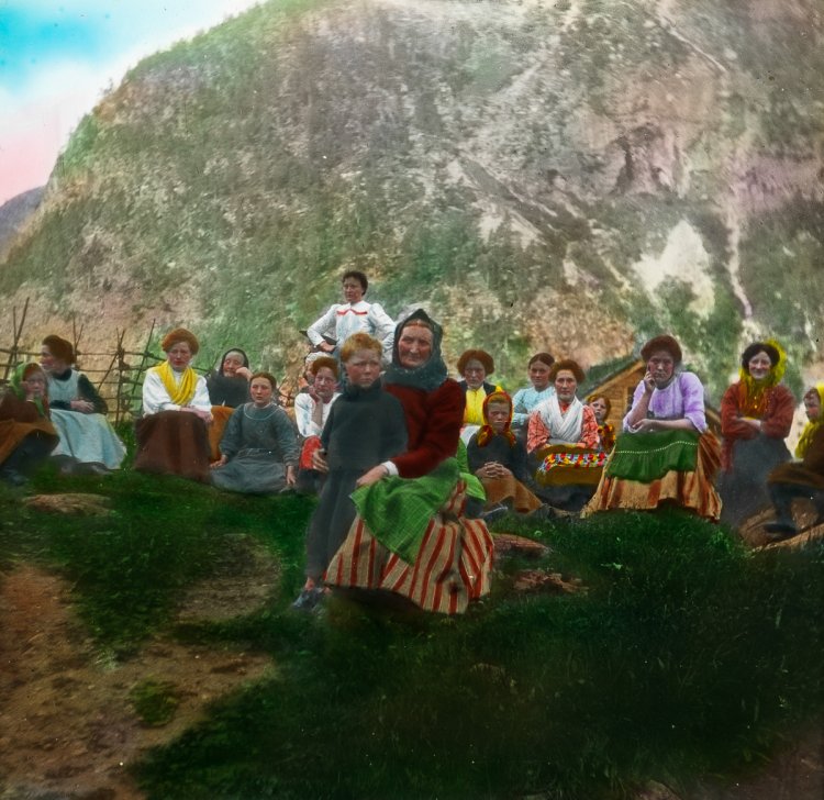Разукрашенные вручную фотографии Норвегии 1900 года Разукрашенные вручную фотографии Норвегии 1900 года