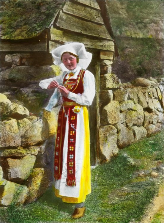 Разукрашенные вручную фотографии Норвегии 1900 года Разукрашенные вручную фотографии Норвегии 1900 года