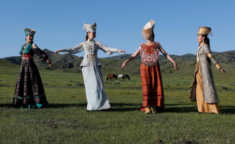 Праздник традиционной моды в Хакасии Праздник традиционной моды в Хакасии