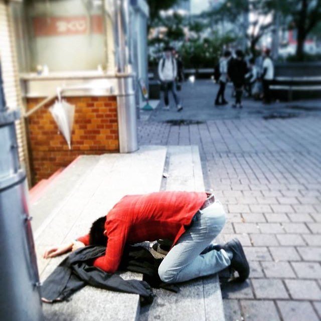 Пьяные японцы в Instagram австралийца Пьяные японцы в Instagram австралийца