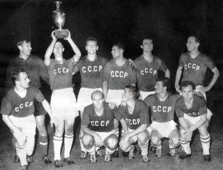 Интересные факты из истории чемпионатов Европы по футболу Интересные факты из истории чемпионатов Европы по футболу