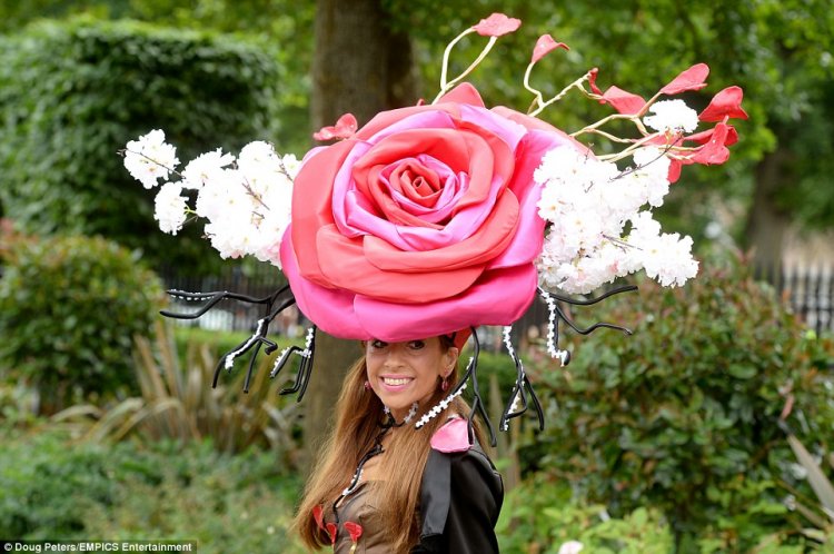 Гламурные наряды в Дамский день на Royal Ascot Гламурные наряды в Дамский день на Royal Ascot
