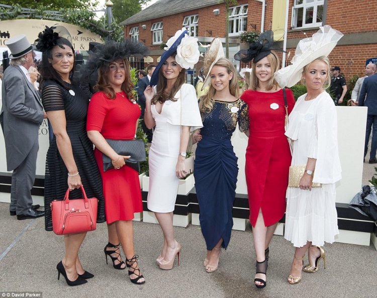 Гламурные наряды в Дамский день на Royal Ascot Гламурные наряды в Дамский день на Royal Ascot