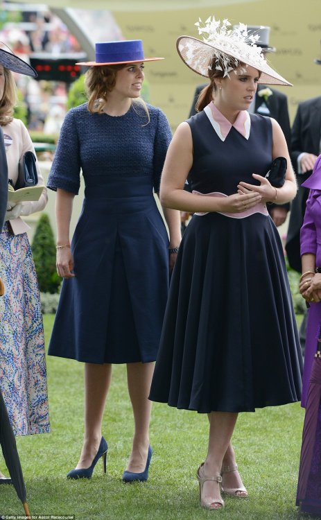 Гламурные наряды в Дамский день на Royal Ascot Гламурные наряды в Дамский день на Royal Ascot