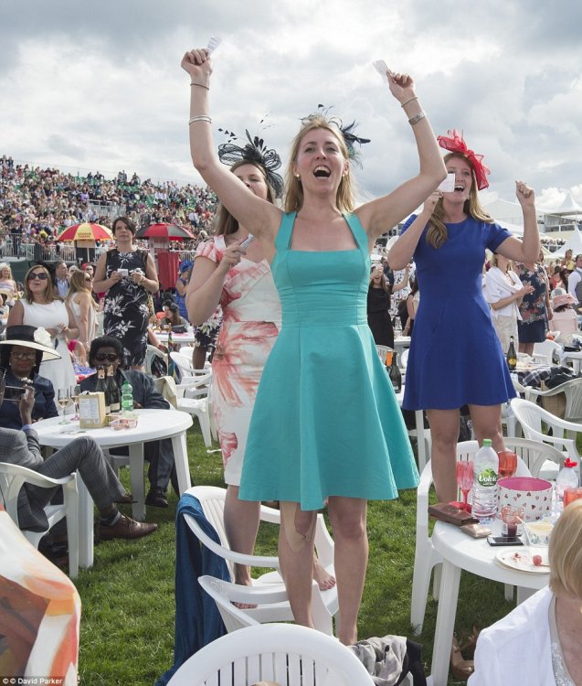 Гламурные наряды в Дамский день на Royal Ascot Гламурные наряды в Дамский день на Royal Ascot