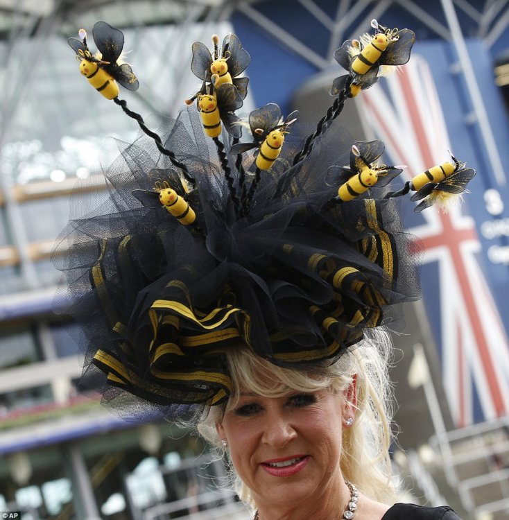 Гламурные наряды в Дамский день на Royal Ascot Гламурные наряды в Дамский день на Royal Ascot