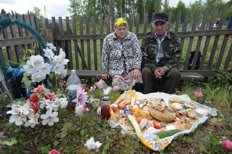Народный праздник Семик в селе Большая Коча Народный праздник Семик в селе Большая Коча