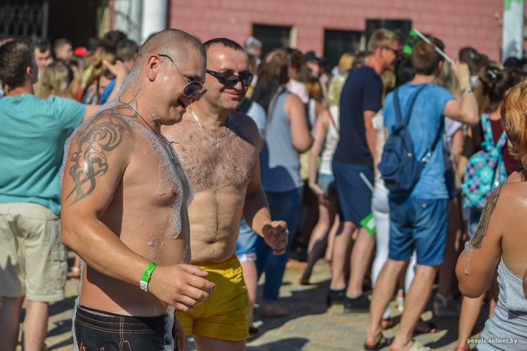 Пенный open air «Новое лето» в Минске Пенный open air «Новое лето» в Минске