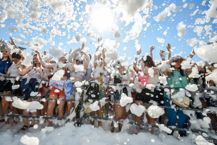 Пенный open air «Новое лето» в Минске Пенный open air «Новое лето» в Минске