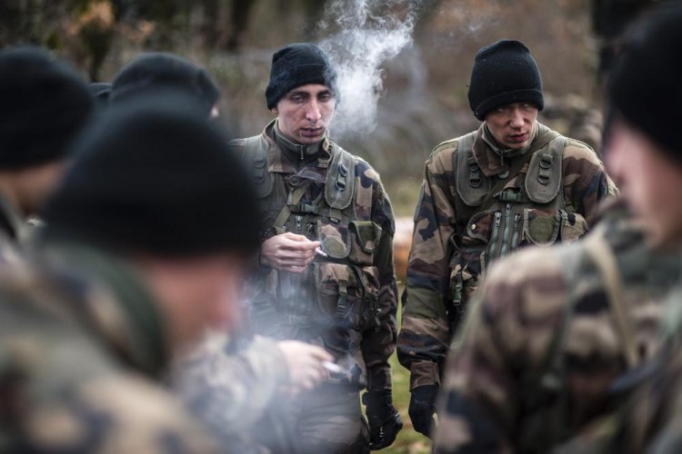 Будни французских новобранцев Будни французских новобранцев