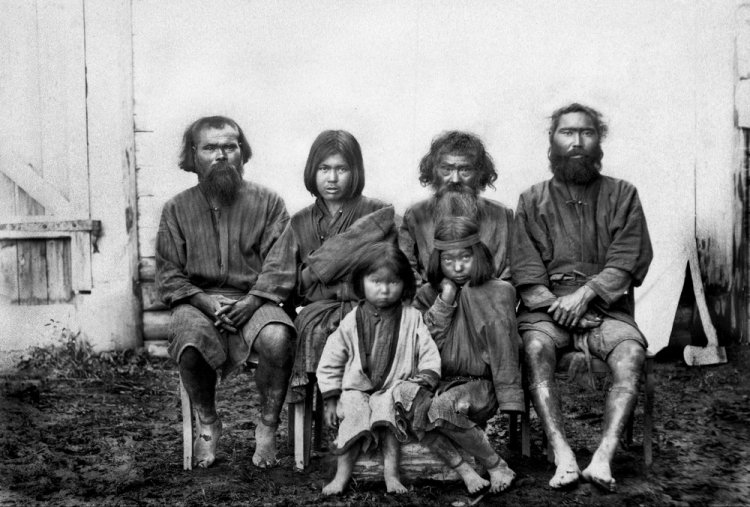 Ссыльные, каторжники и коренные жители на острове Сахалин Ссыльные, каторжники и коренные жители на острове Сахалин