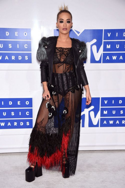   MTV VMA