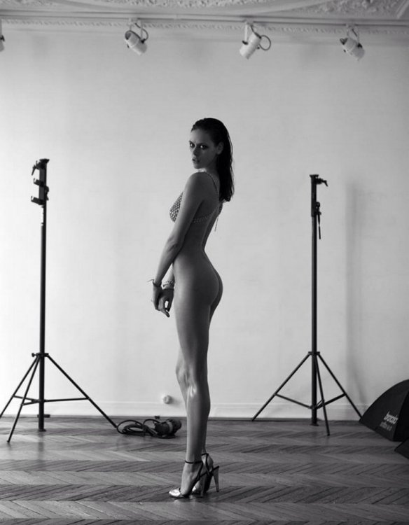 Чёрно-белый фэшн фотографа Юрия Трескова Чёрно-белый фэшн фотографа Юрия Трескова