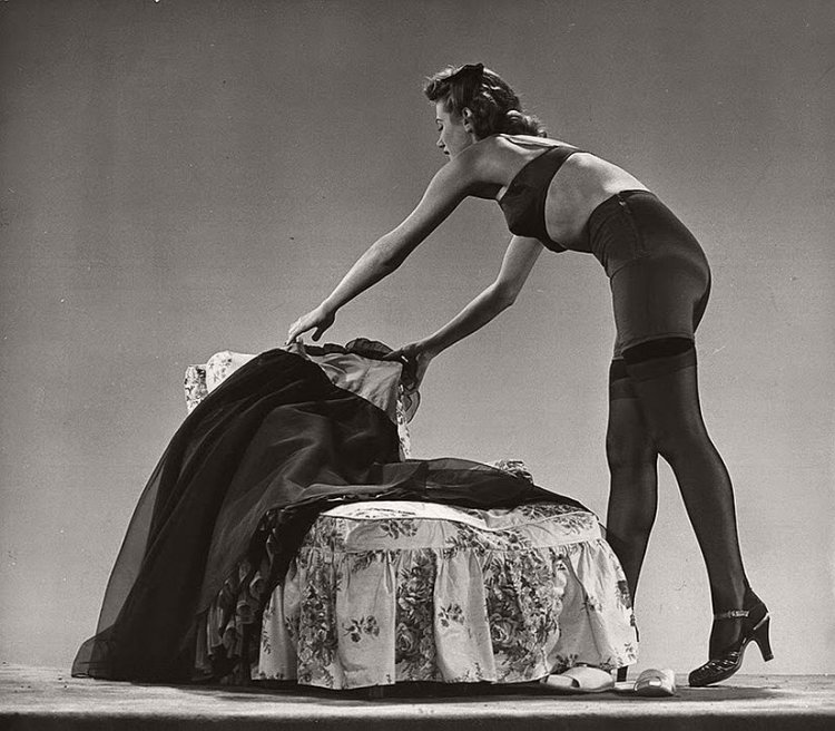 Винтажный гламур: девушки в чулках 1940-1950-х Винтажный гламур: девушки в чулках 1940-1950-х